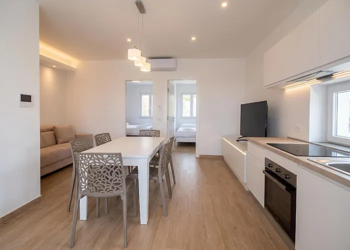 Laguna Lucente Due Apartments